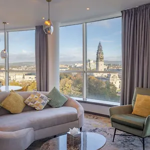Отель Hilton